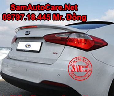 ĐUÔI GIÓ LIỀN CỐP LED KIA K3