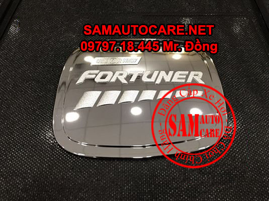 ỐP NẮP XĂNG GIÁ RẺ CHO FORTUNER 2017