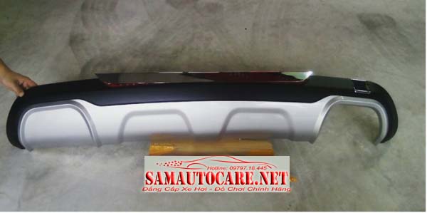 Ốp Cản Sau Hyundai Santafe 2015