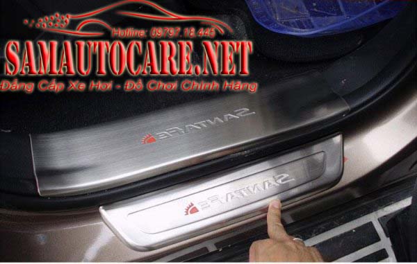 Nẹp Bước Chân Chống Trầy Hyundai Santafe 2015 - Không đèn​