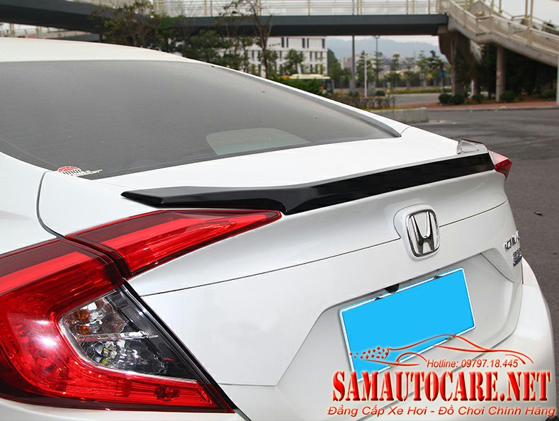 ĐUÔI CÁ XE HONDA CIVIC 2017 