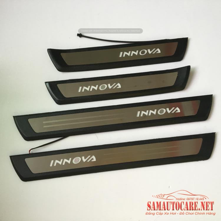 Nẹp Bước Chân Có Đèn Innova