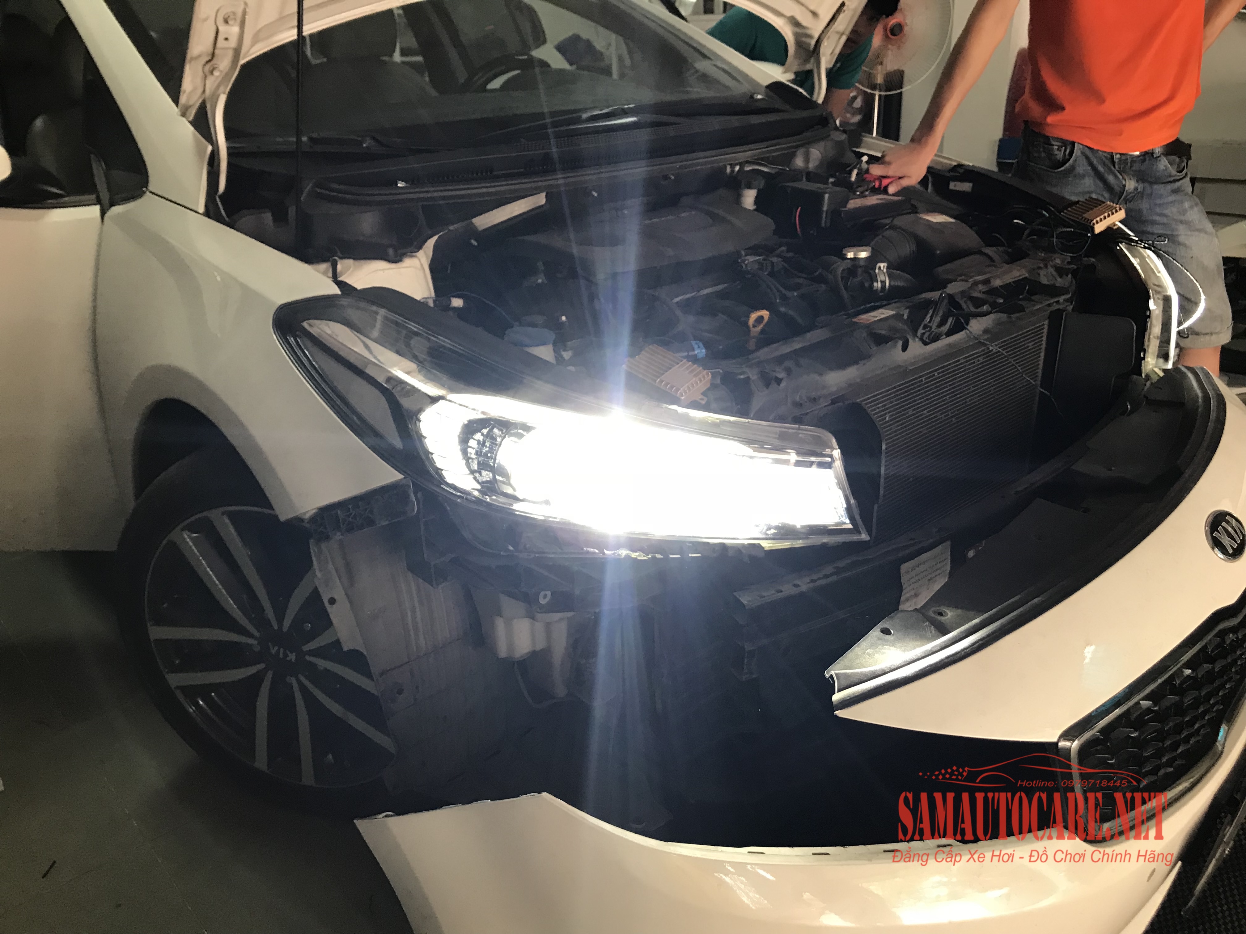 Xenon GTR, L7 XHPH 70 Kia Cerato
