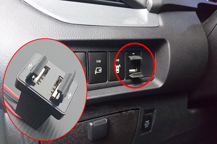 Cổng Sạc USB Cho TOYOTA (2 Cổng)