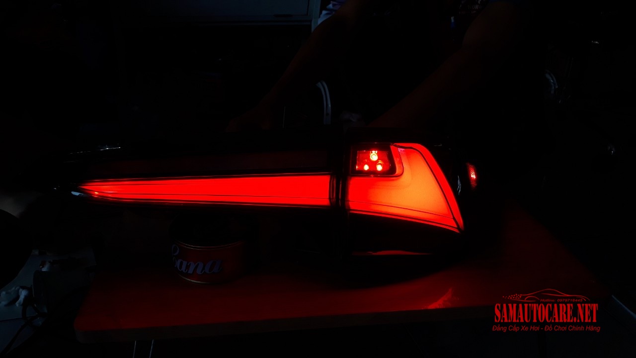 Led Hậu Toyota Fortuner 2019