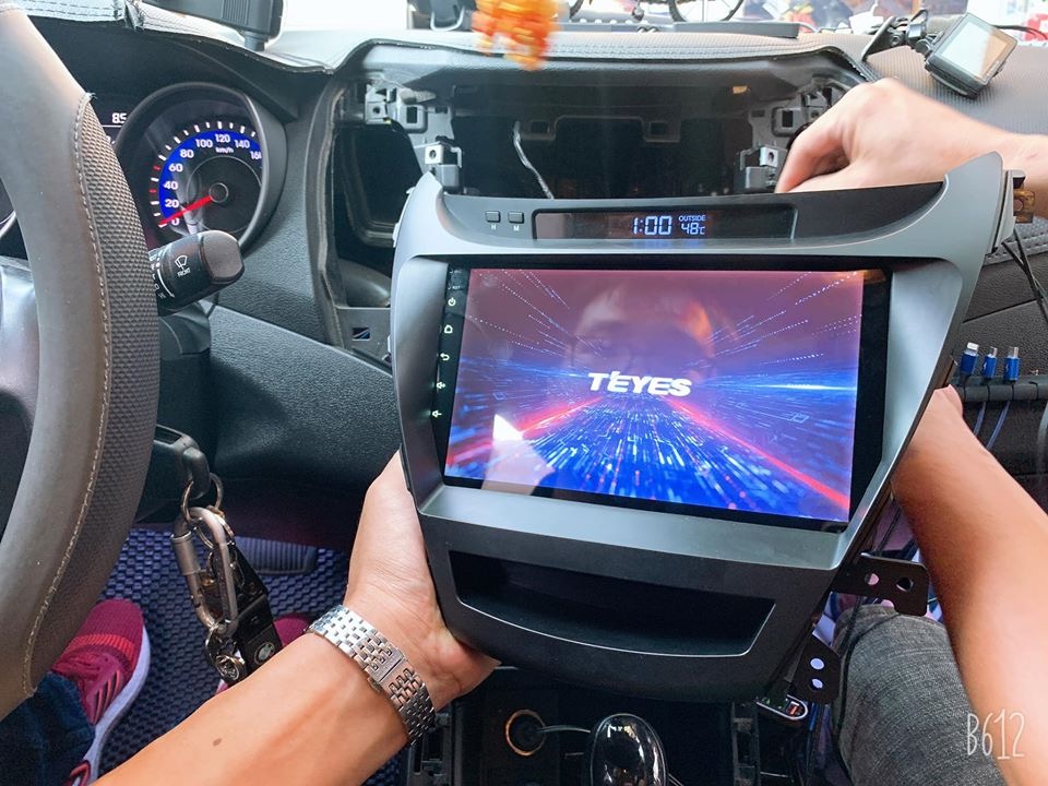 Màn Hình DVD Android Theo Xe Elantra 2014