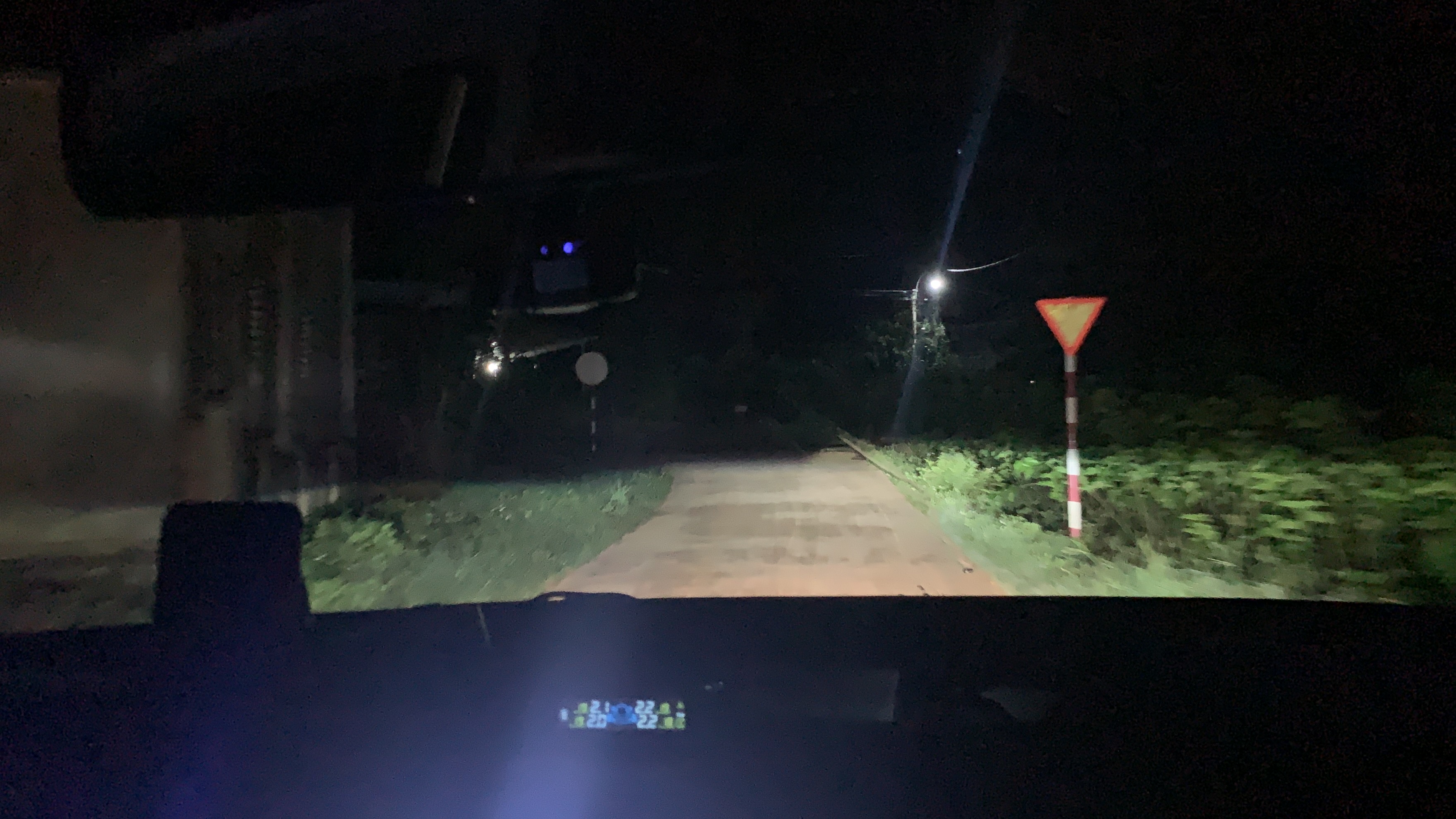 Độ Bi Led Cho Ô Tô Tại Thủ Đức