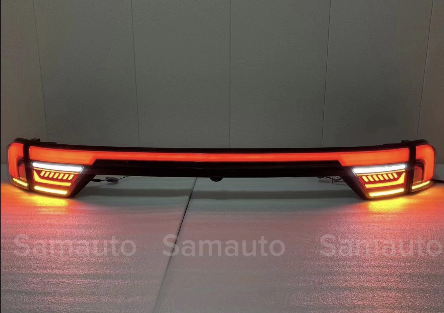 Led Cốp Nguyên Khối Kiểu Porsche Cho Everest 2023