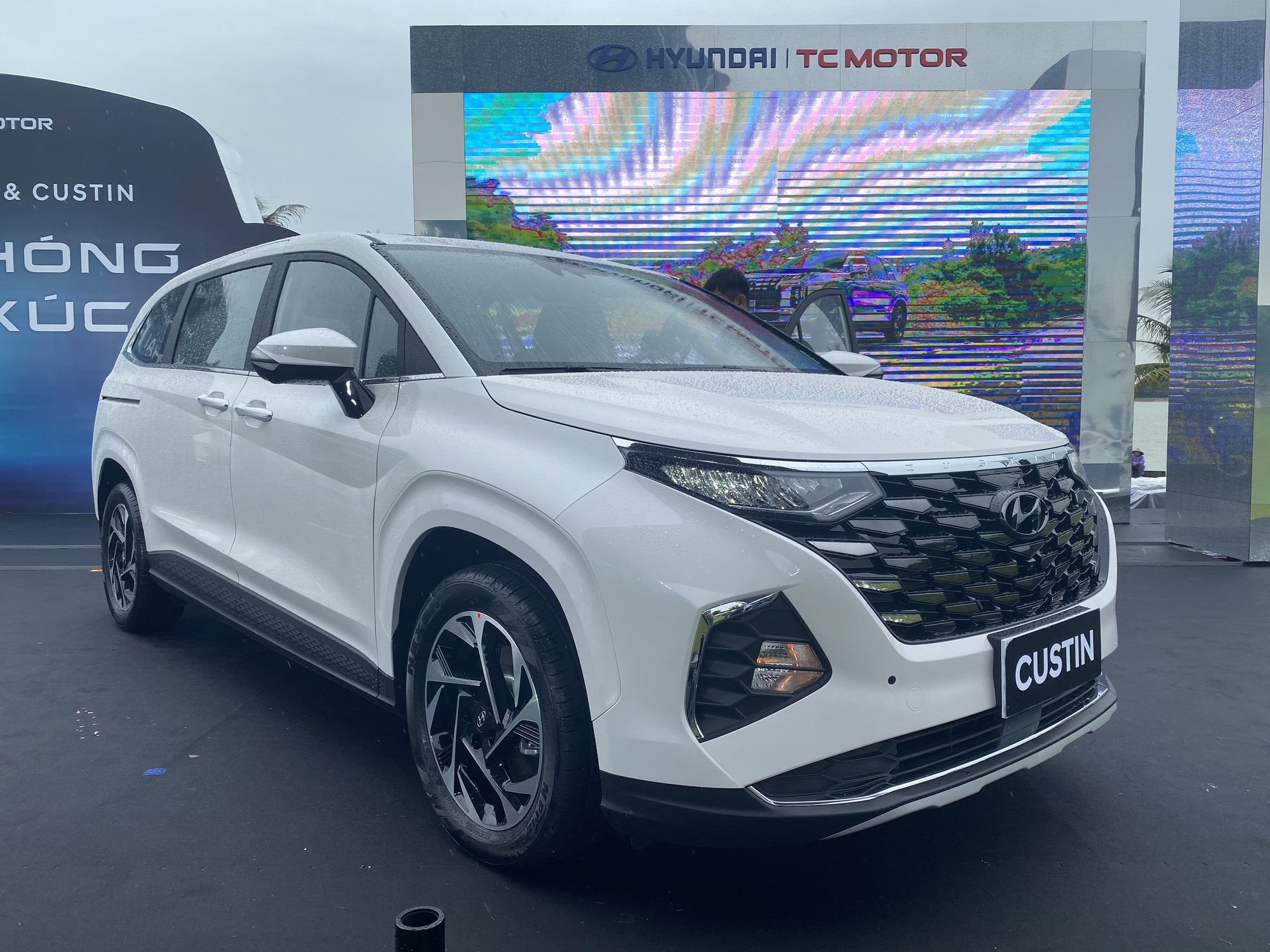Tổng Hợp Nhưng Trang Bị Cần Thiết Cho Hyundai Custin